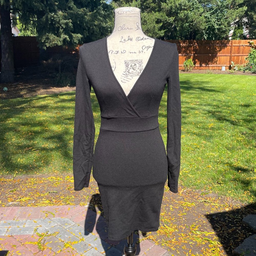 Forever 21 small black bodycon dress